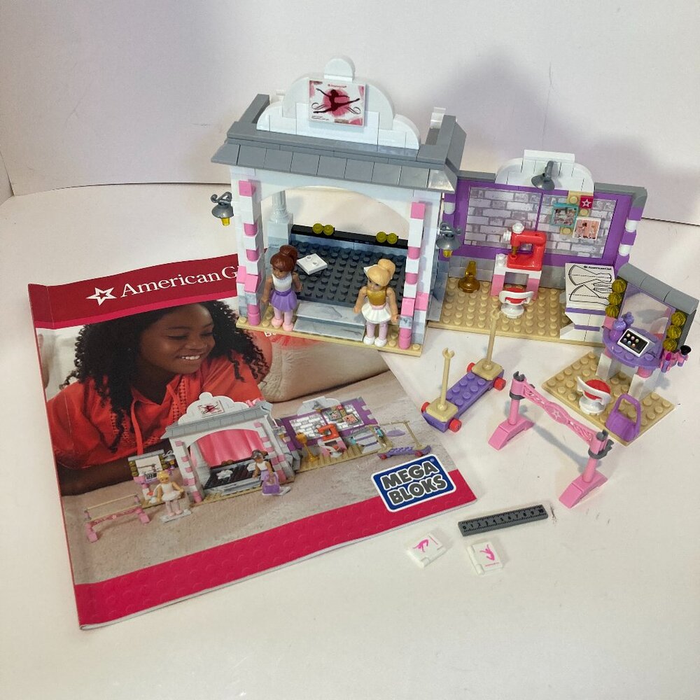 Mega Bloks American Girl Isabelle's Ballet Recital 952024 With Manual + Figures